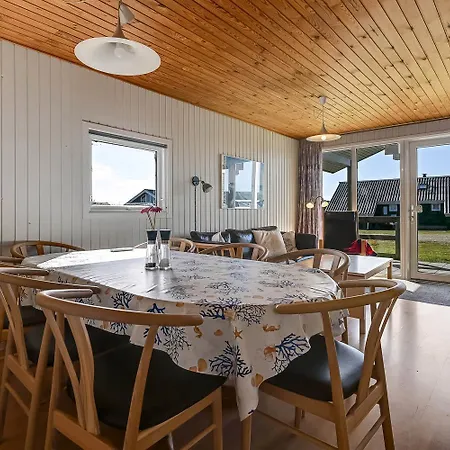 Hyggeligt Taet Pa Vesterhavet Sj466 Harboør
